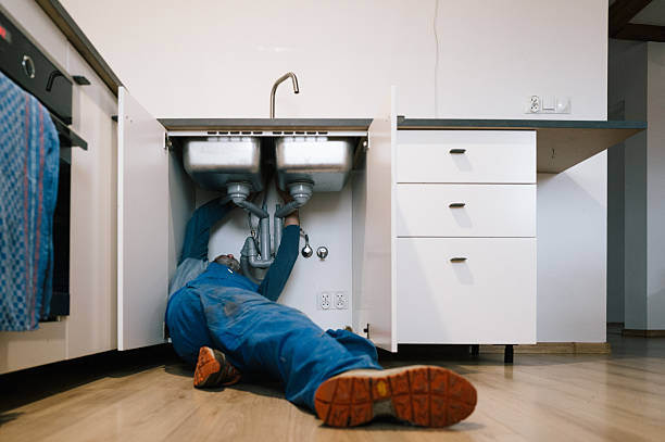 Professional Leak Detection technician working in Bristol, RI